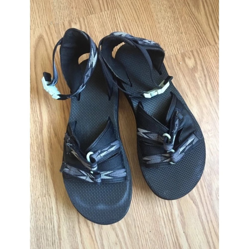 Teva sandals size 7,5